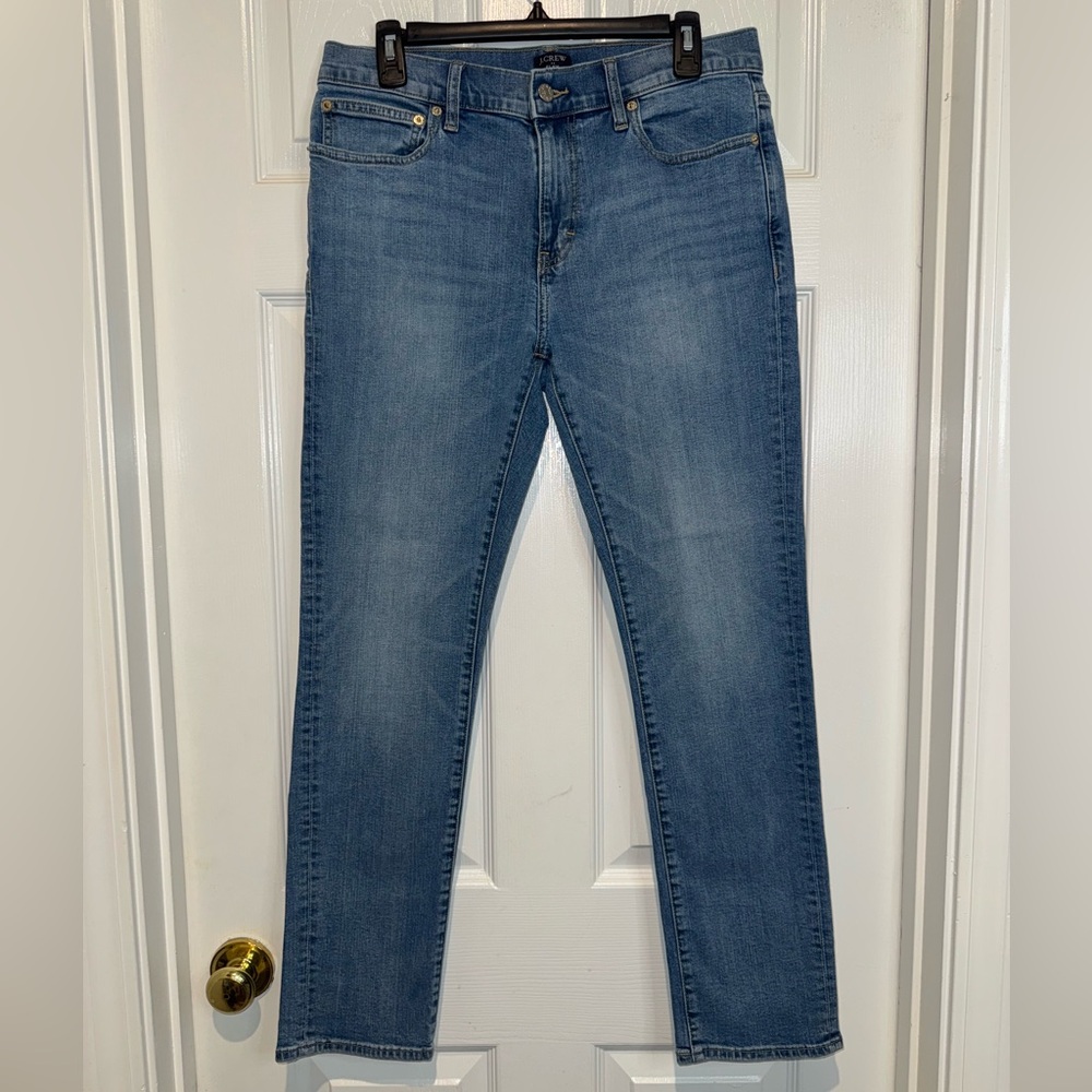 J. Crew Men's Slim Cut Straight Blue Jeans. Size 31 x 30
